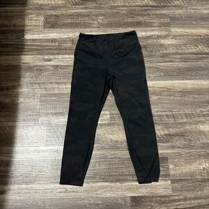 Black Camo Print Leggings- Size Large regular